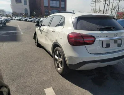 2017 Mercedes-Benz GLA 220 VIN: