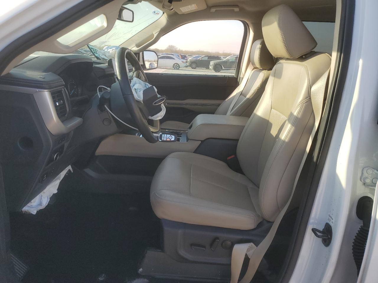 2024 FORD EXPEDITION XLT VIN:1FMJU1H8XREA23175