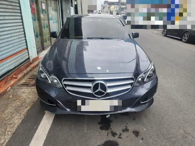 2015 Mercedes-Benz E 300 VIN: