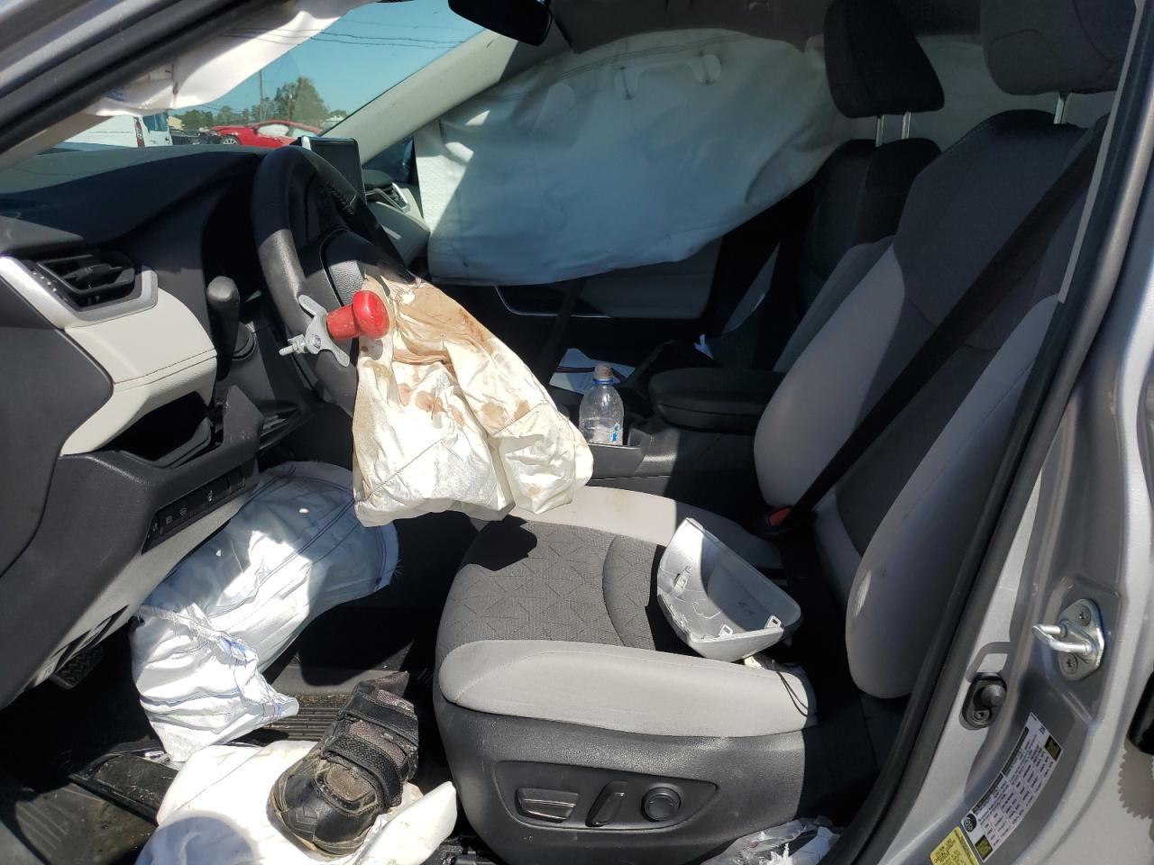 2024 TOYOTA RAV4 XLE VIN:2T3P1RFV6RW426240