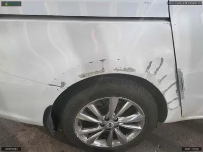 2018 Kia Carnival KNAME81ABKS519952 VIN:KNAME81ABKS519952