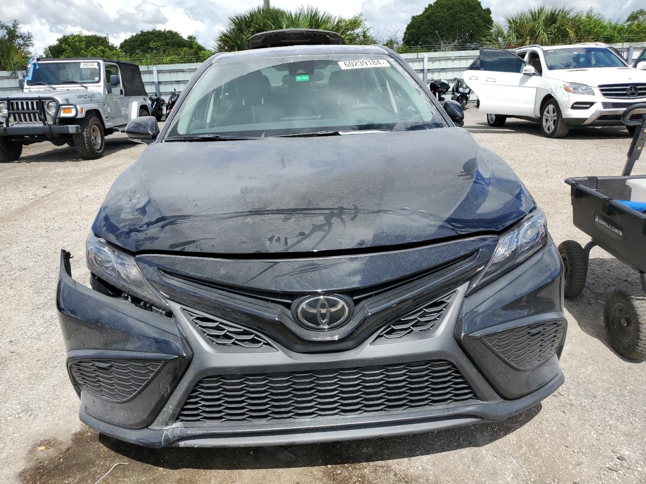 2024 TOYOTA CAMRY SE NIGHT SHADE VIN:4T1G11AK6RU920492