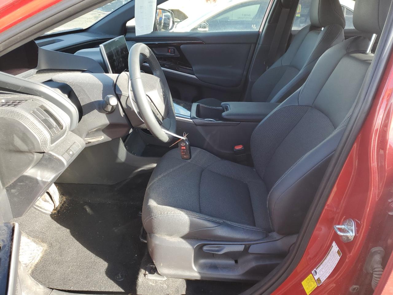 2023 TOYOTA BZ4X XLE VIN:JTMABACAXPA045010