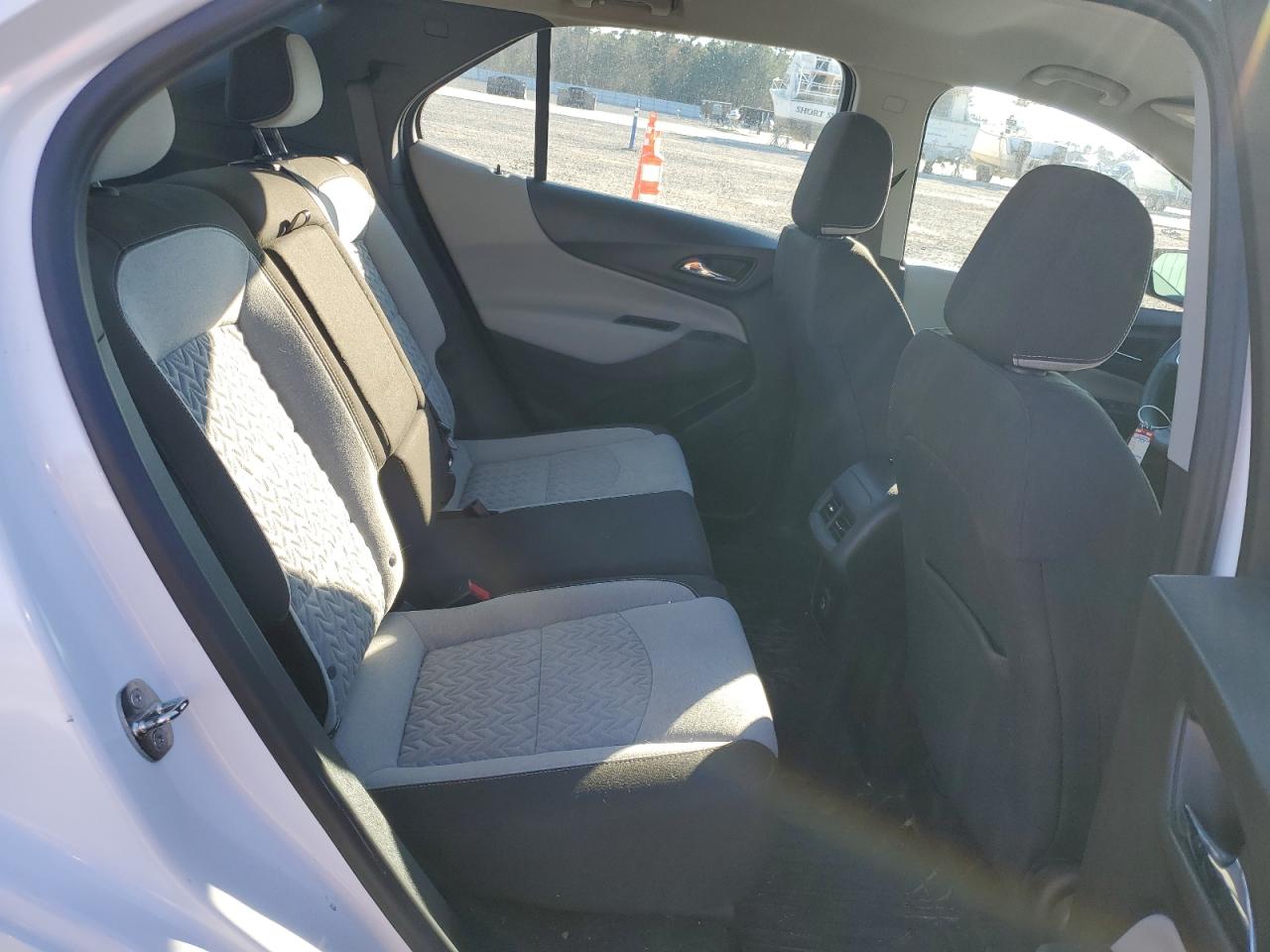 2022 CHEVROLET EQUINOX LS VIN:2GNAXHEV8N6102414