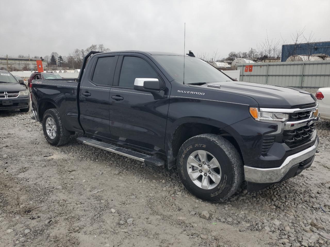 2022 CHEVROLET SILVERADO K1500 LT VIN:1GCVDDET3NZ584353