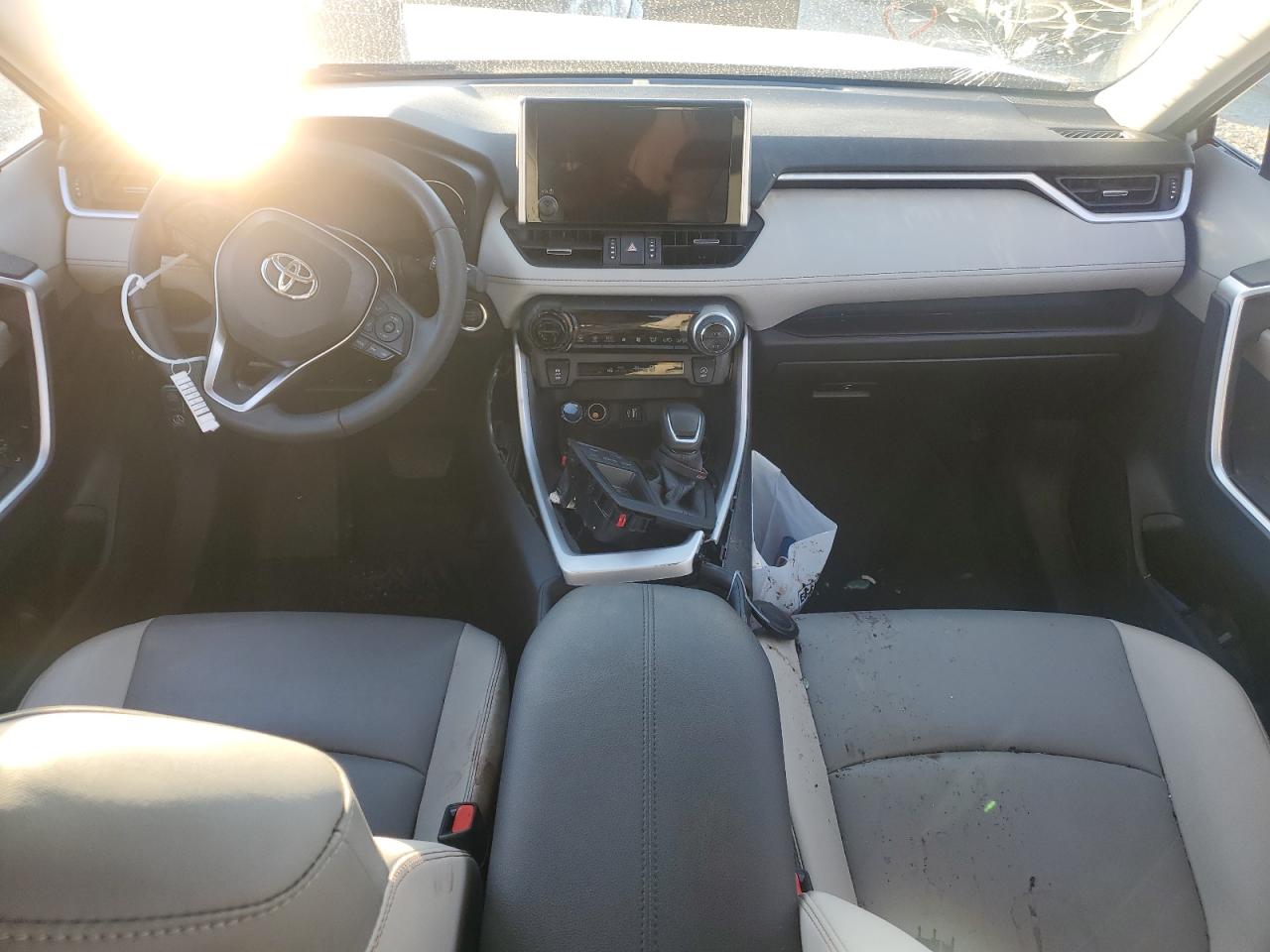 2024 TOYOTA RAV4 XLE PREMIUM VIN:2T3C1RFV6RC262519