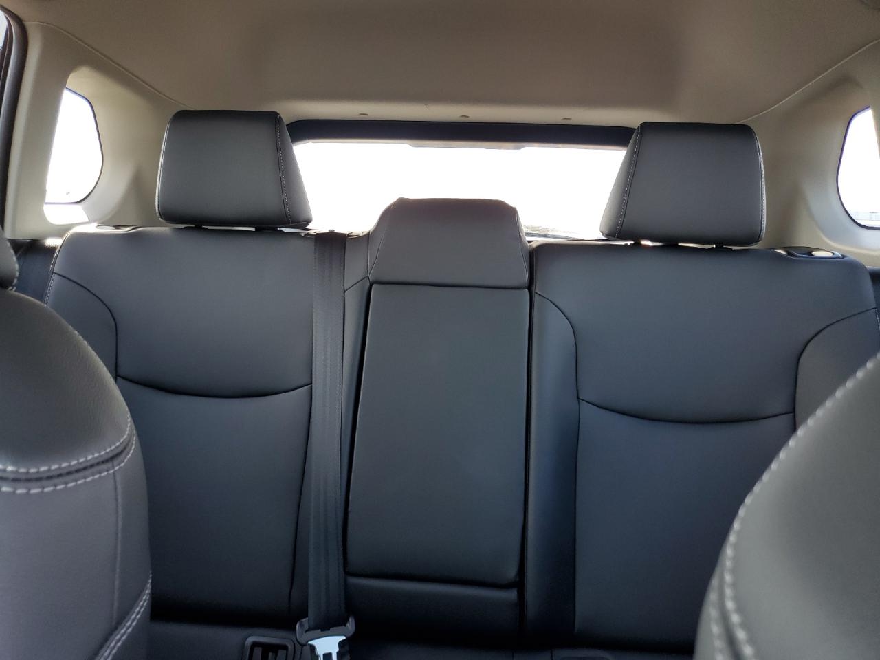 2024 TOYOTA COROLLA CROSS XLE VIN:7MUDAABG3RV080635