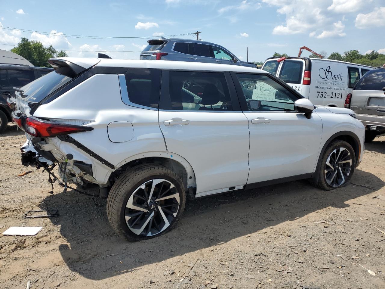 2022 MITSUBISHI OUTLANDER ES VIN:JA4J4TA8XNZ053476