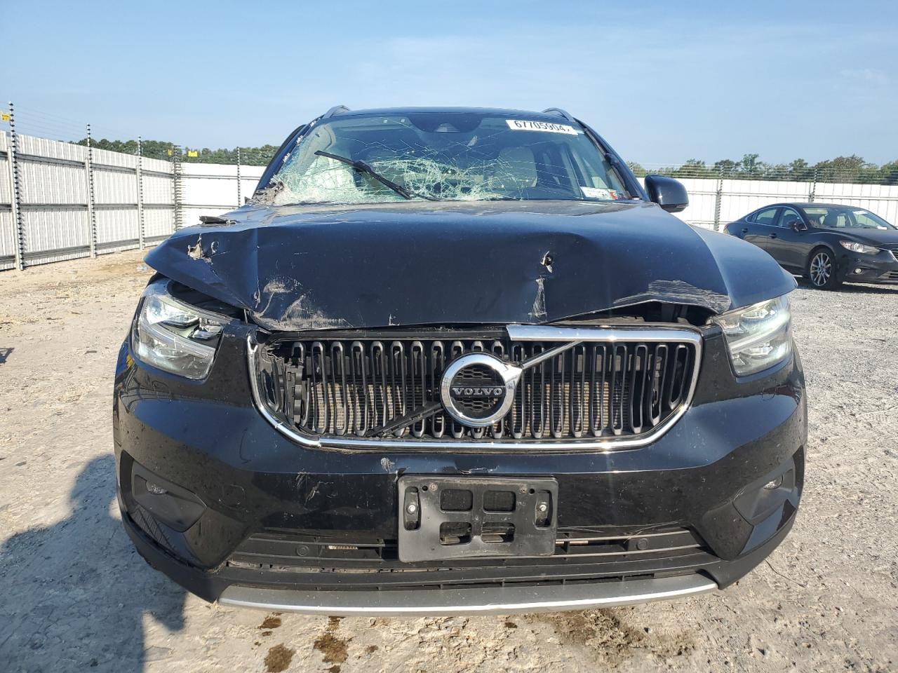 2022 VOLVO XC40 T5 MOMENTUM VIN:YV4162UK8N2647975