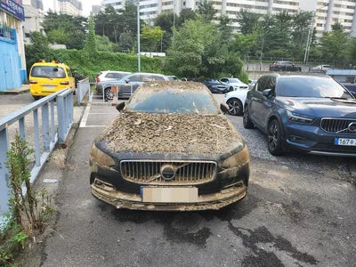 2022 Volvo S90 VIN: