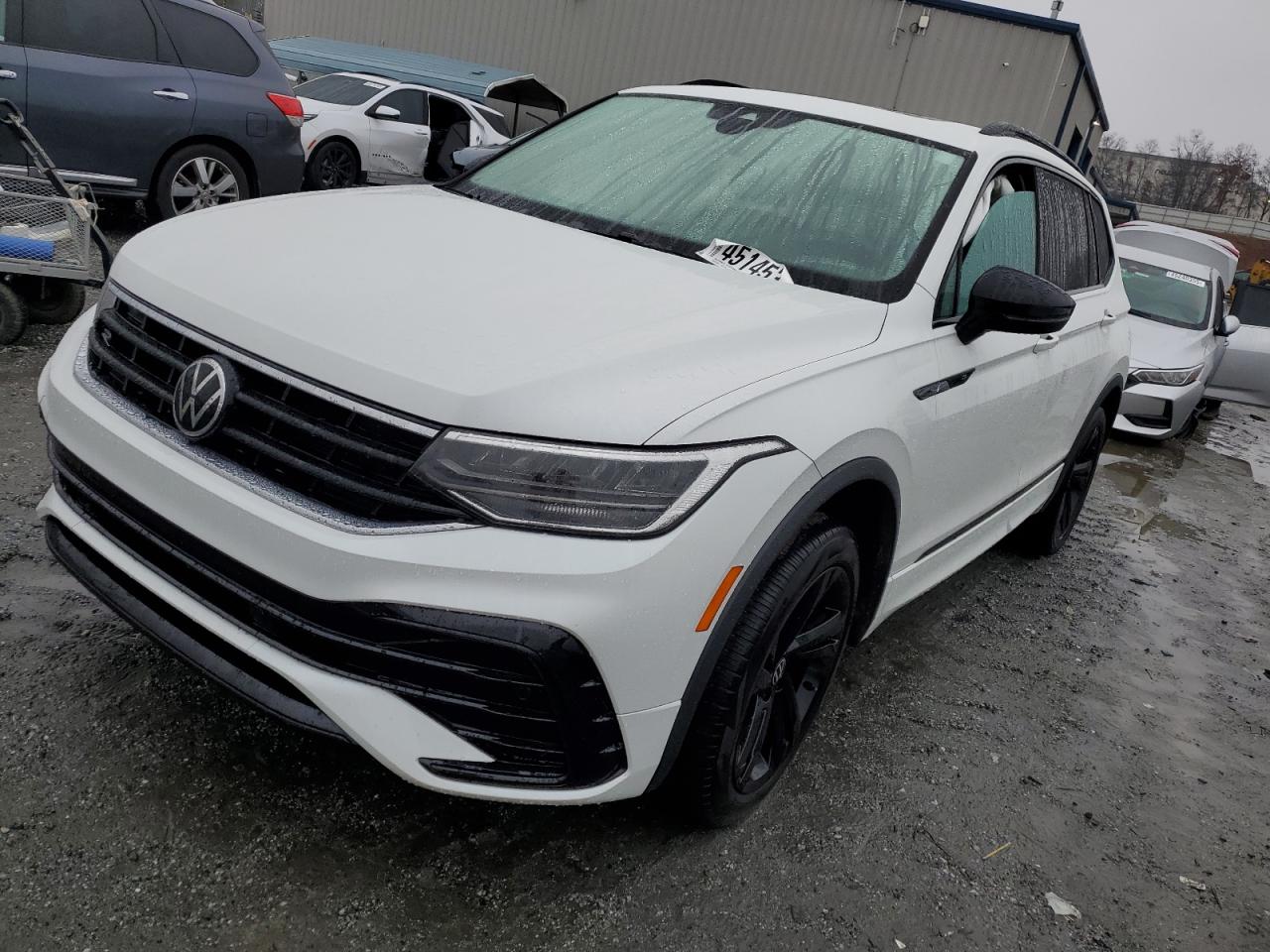 2023 VOLKSWAGEN TIGUAN SE R-LINE BLACK VIN:3VVCB7AX7PM012828