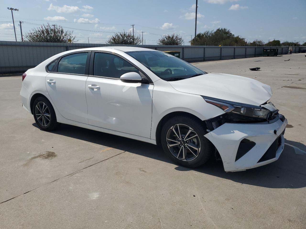 2022 KIA FORTE FE VIN:3KPF24AD2NE451748