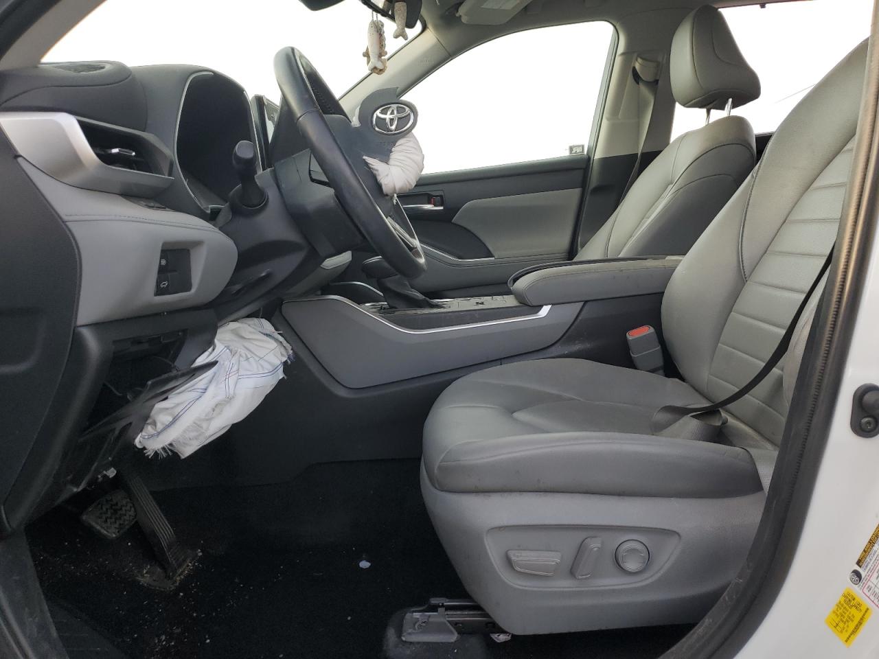 2022 TOYOTA HIGHLANDER HYBRID XLE VIN:5TDHARAHXNS510711