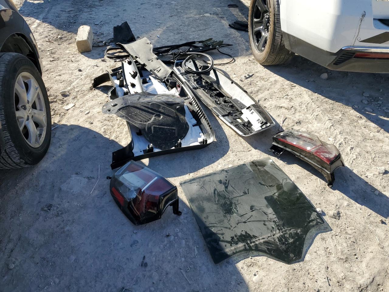 2024 CHEVROLET TAHOE C1500 VIN:1GNSCLEDXRR270446