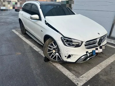2021 Mercedes-Benz GLC 300 VIN: