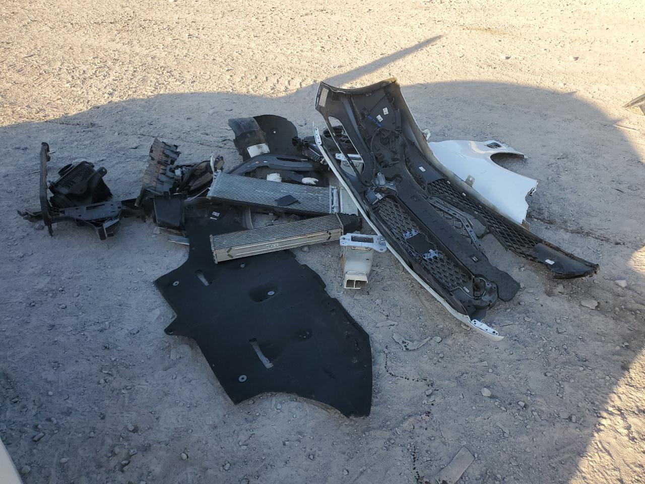 2023 GENESIS G70 BASE VIN:KMTG34TA3PU105184