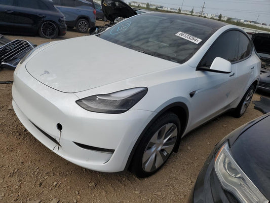 2024 TESLA MODEL Y  VIN:7SAYGDEE0RA268667