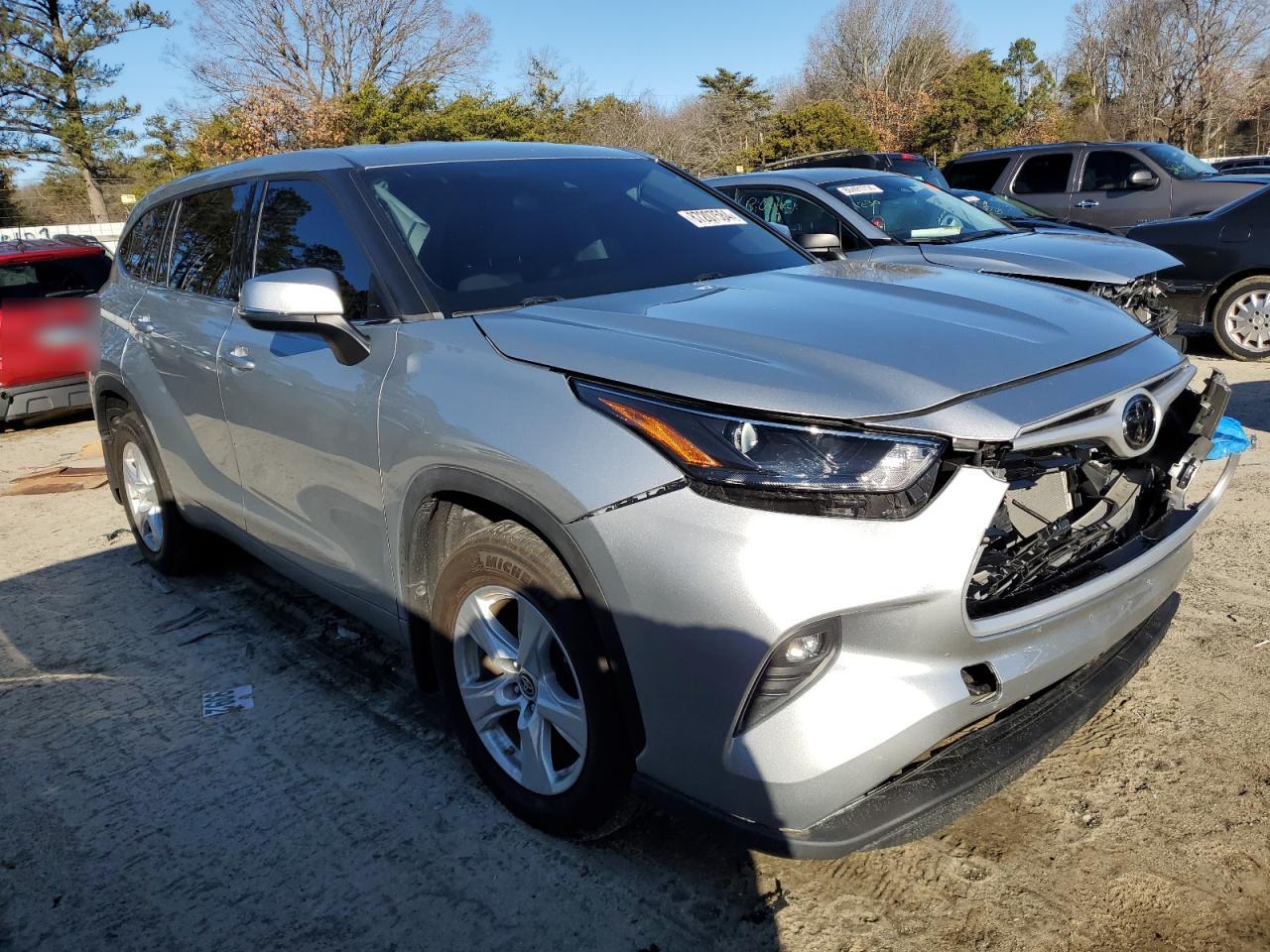 2022 TOYOTA HIGHLANDER L VIN:5TDBZRBHXNS579850
