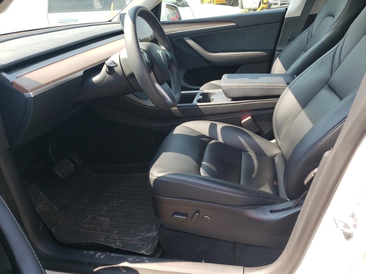 2023 TESLA MODEL Y  VIN:7SAYGDEE2PF626450