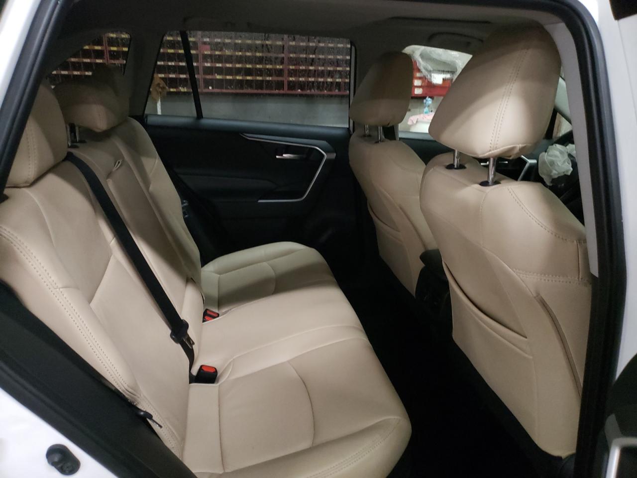 2023 TOYOTA RAV4 XLE VIN:JTMRWRFV7PD204584