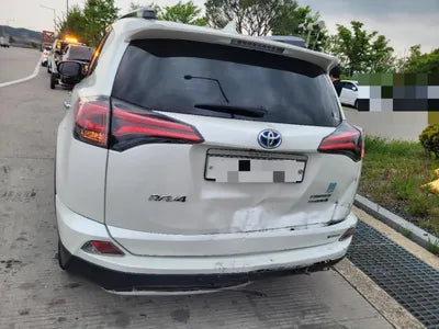 2018 Toyota RAV4 JTMDJREV6JD254944 VIN:JTMDJREV6JD254944