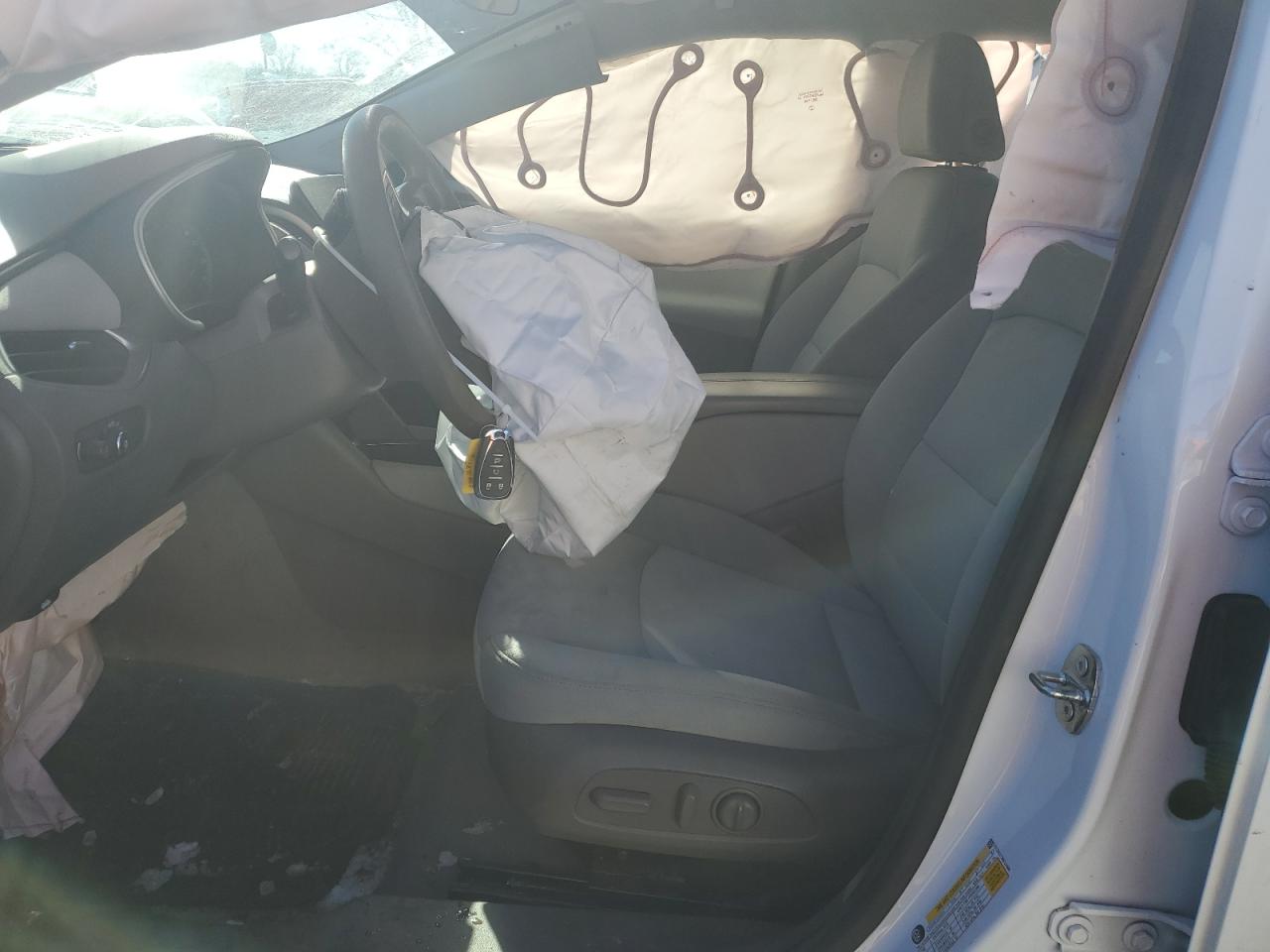 2022 CHEVROLET MALIBU LT VIN:1G1ZD5ST3NF110599