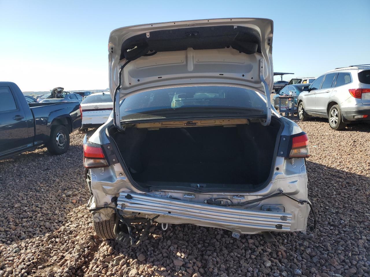 2022 NISSAN VERSA SV VIN:3N1CN8EV2NL837024