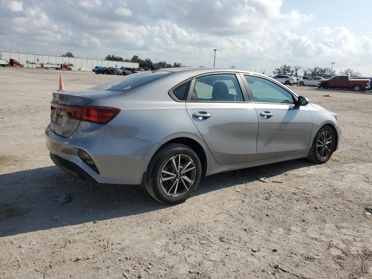 2022 KIA FORTE FE VIN:3KPF24AD9NE424384