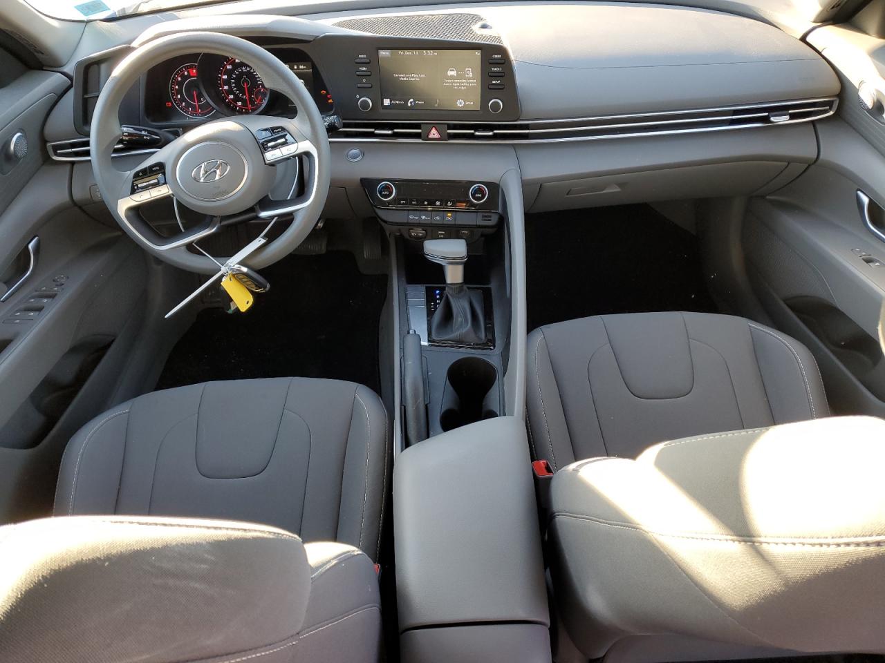 2022 HYUNDAI ELANTRA SEL VIN:KMHLM4AG5NU314050