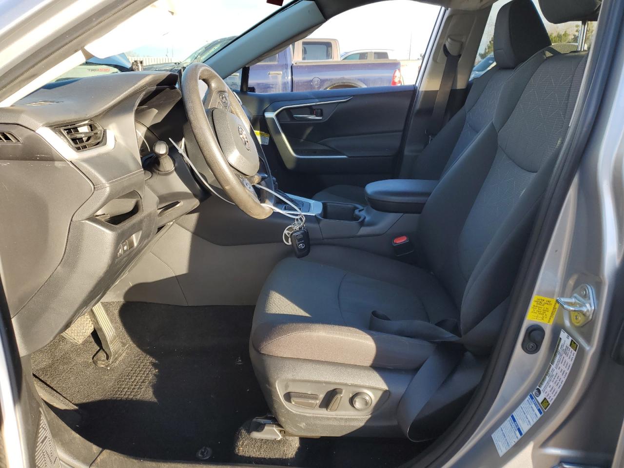 2022 TOYOTA RAV4 XLE VIN:2T3P1RFVXNC321681