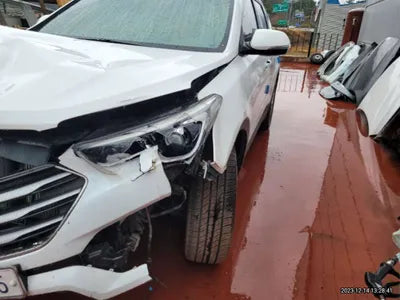 2016 Hyundai Santa FE KMHSW81UBGU649083 VIN:KMHSW81UBGU649083