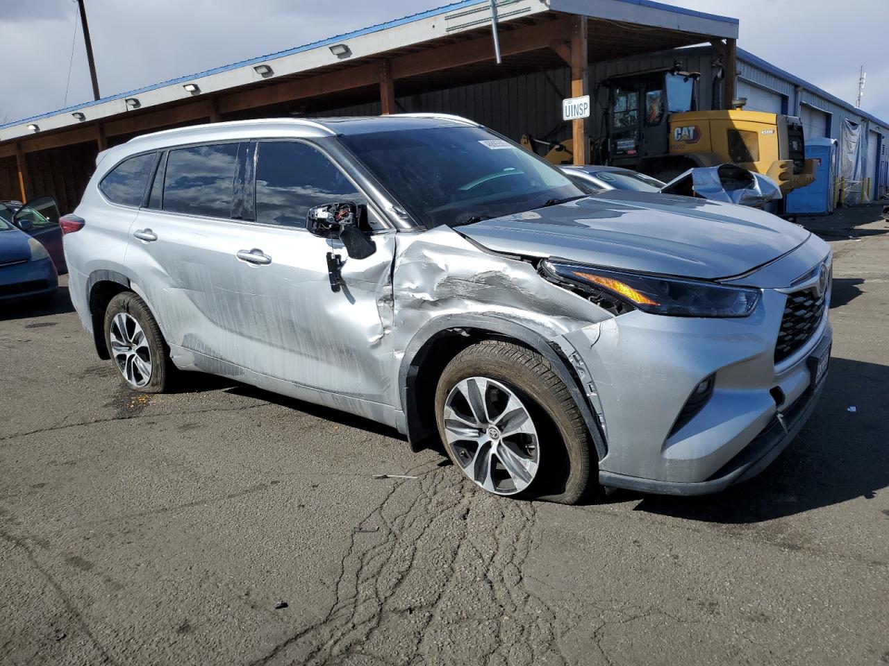 2022 TOYOTA HIGHLANDER XLE VIN:5TDGZRBH0NS565185