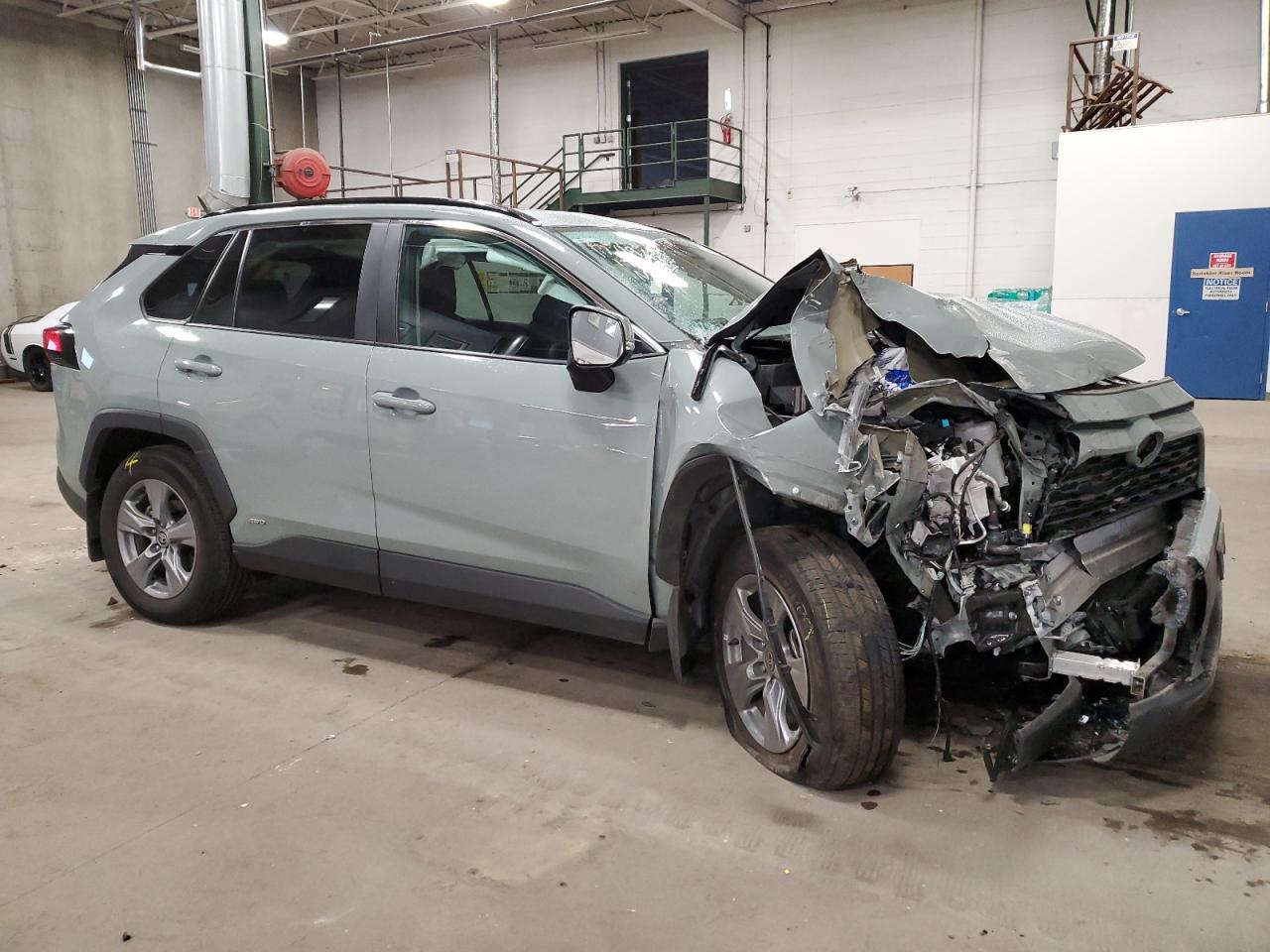 2022 TOYOTA RAV4 XLE VIN:4T3RWRFV9NU056678