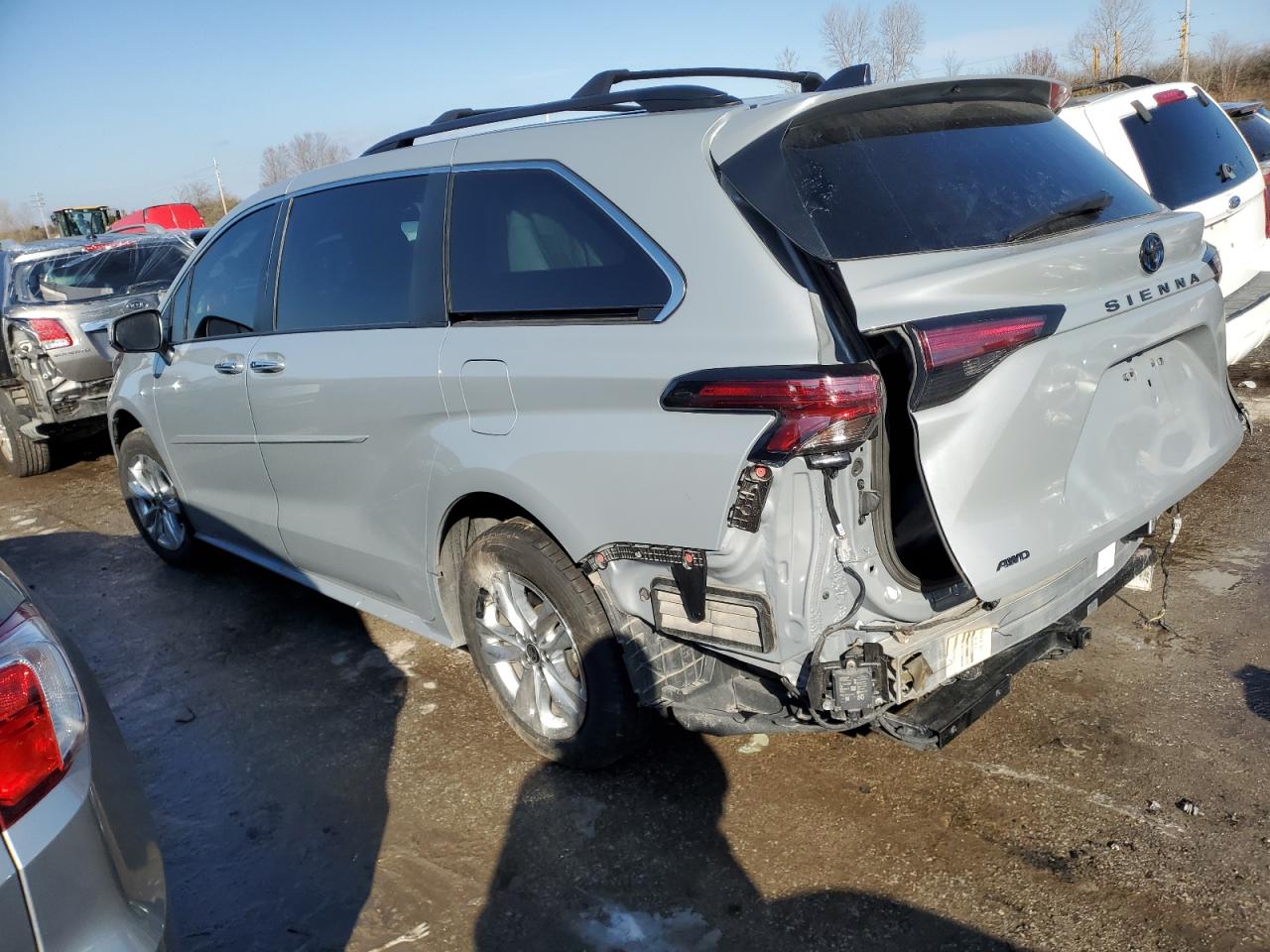 2022 TOYOTA SIENNA XLE VIN:5TDASKFC5NS047766