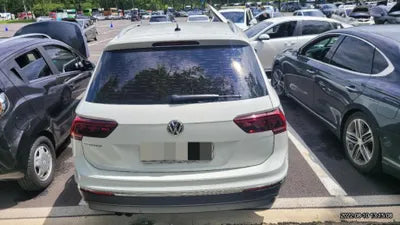 2018 Volkswagen Tiguan VIN: