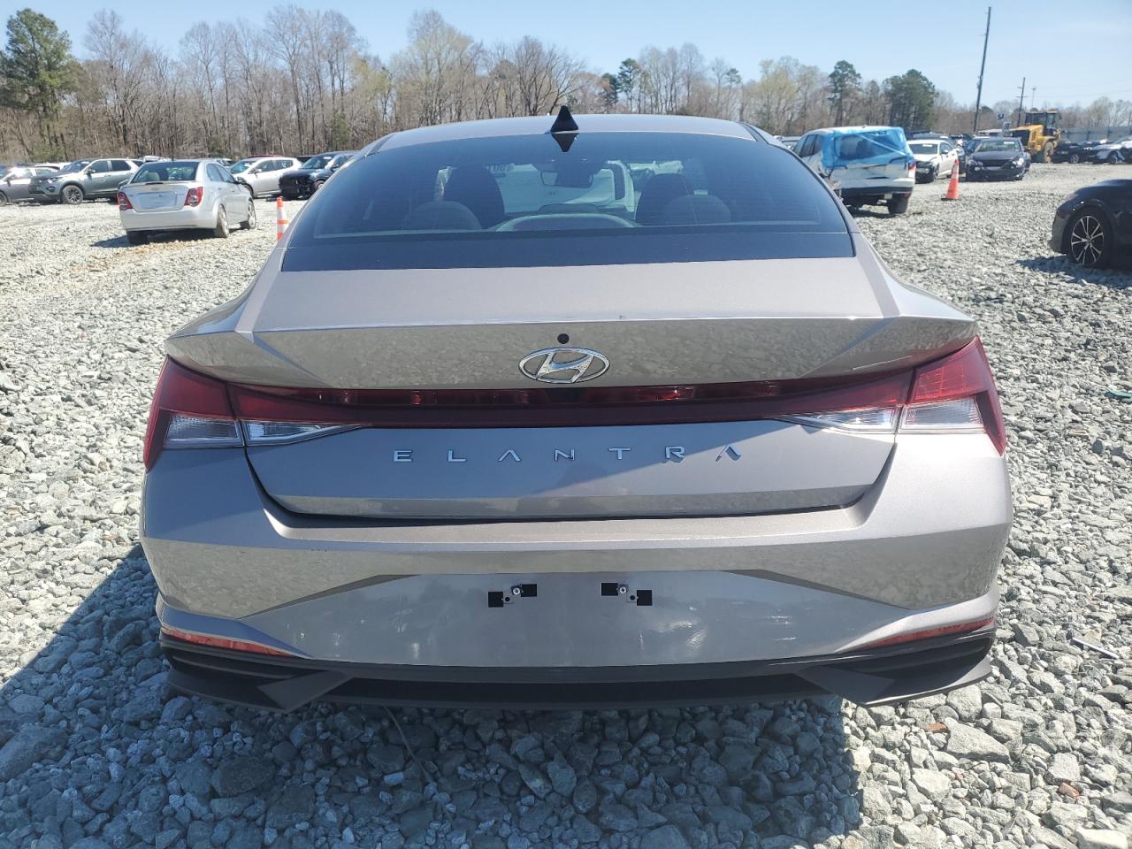 2022 HYUNDAI ELANTRA SEL VIN:KMHLS4AG6NU367393