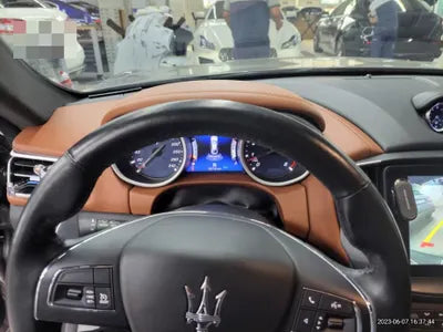 2018 Maserati Ghibli VIN: