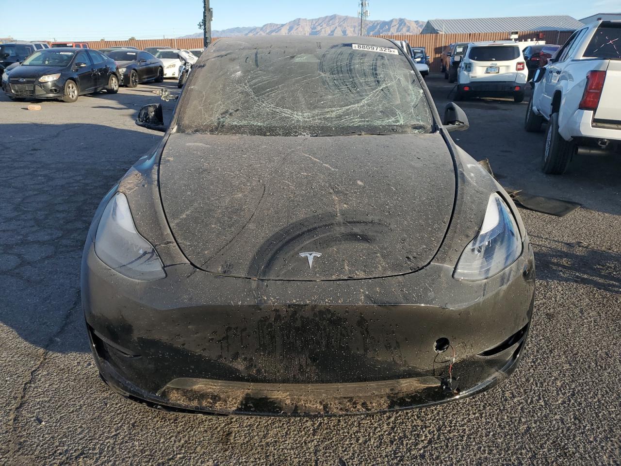 2023 TESLA MODEL Y  VIN:7SAYGDEF5PF966796