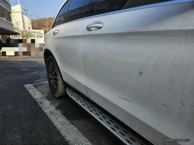 2021 Mercedes-Benz GLC 300 VIN: