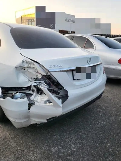 2018 Mercedes-Benz C 200 WDDWF4CB0JF709075 VIN:WDDWF4CB0JF709075