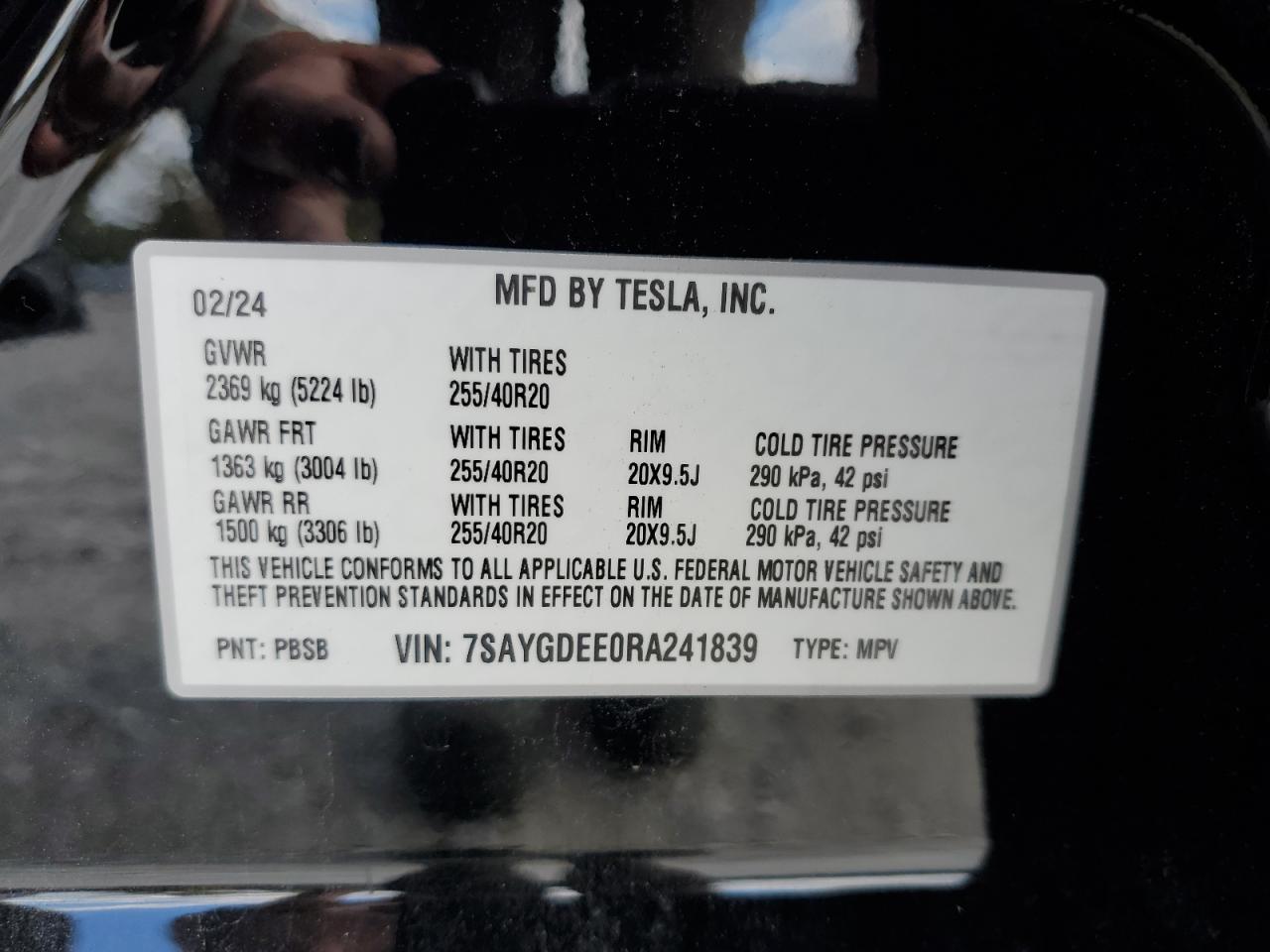 2024 TESLA MODEL Y  VIN:7SAYGDEE0RA241839
