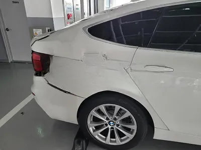 2019 BMW 320 NONE VIN: