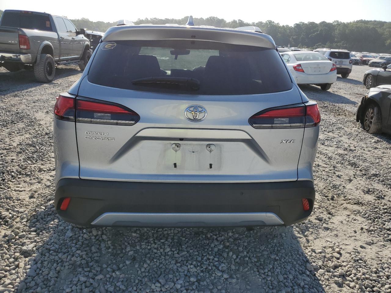2022 TOYOTA COROLLA CROSS XLE VIN:7MUDAAAG4NV009309