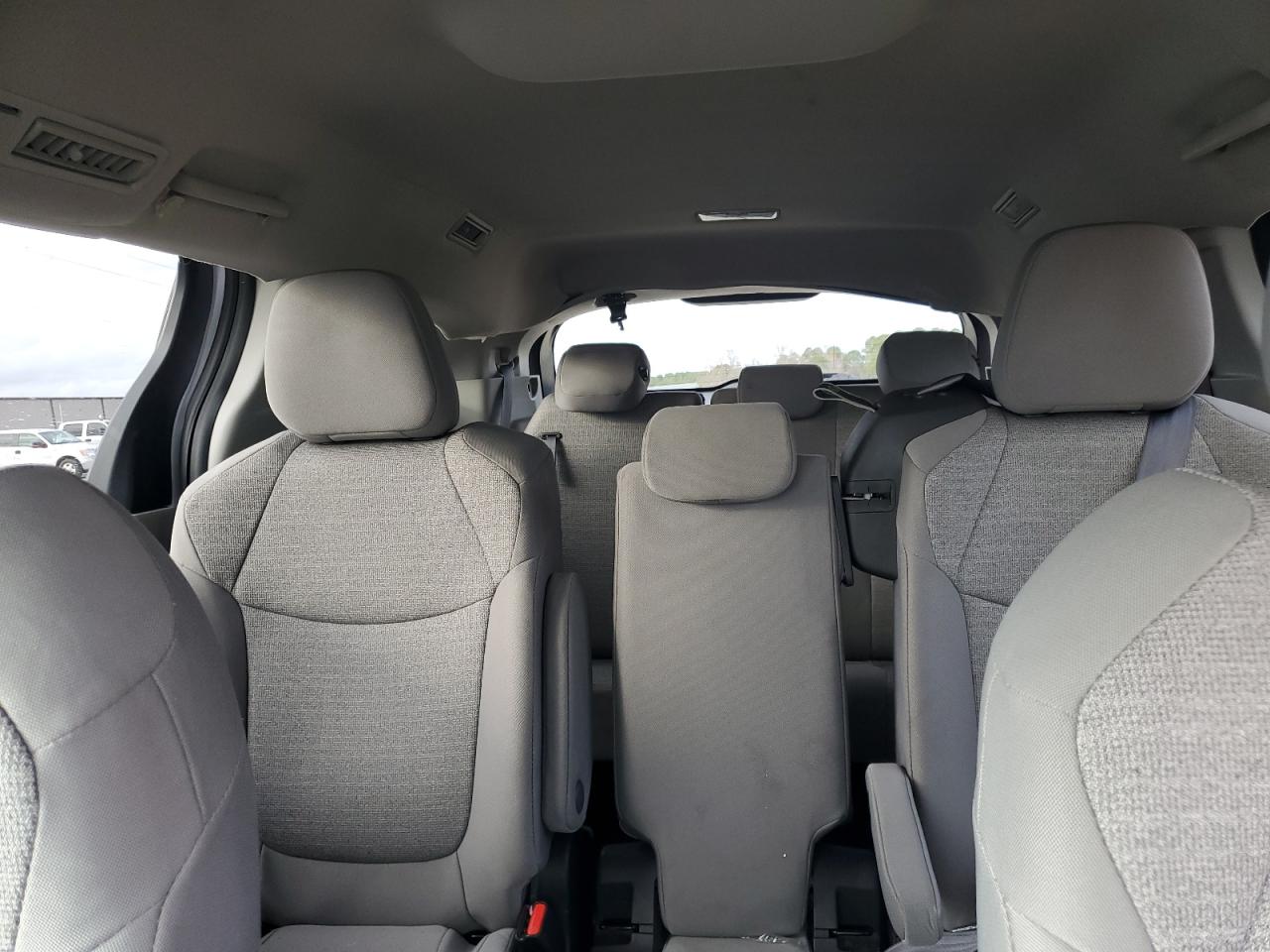 2022 TOYOTA SIENNA LE VIN:5TDKRKEC3NS116634