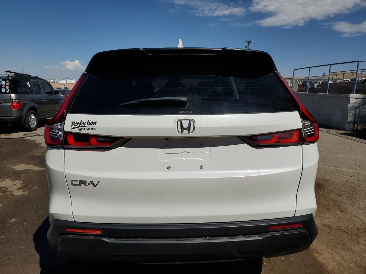 2024 HONDA CR-V LX VIN:2HKRS4H29RH419320