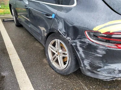 2017 Porsche Macan VIN:
