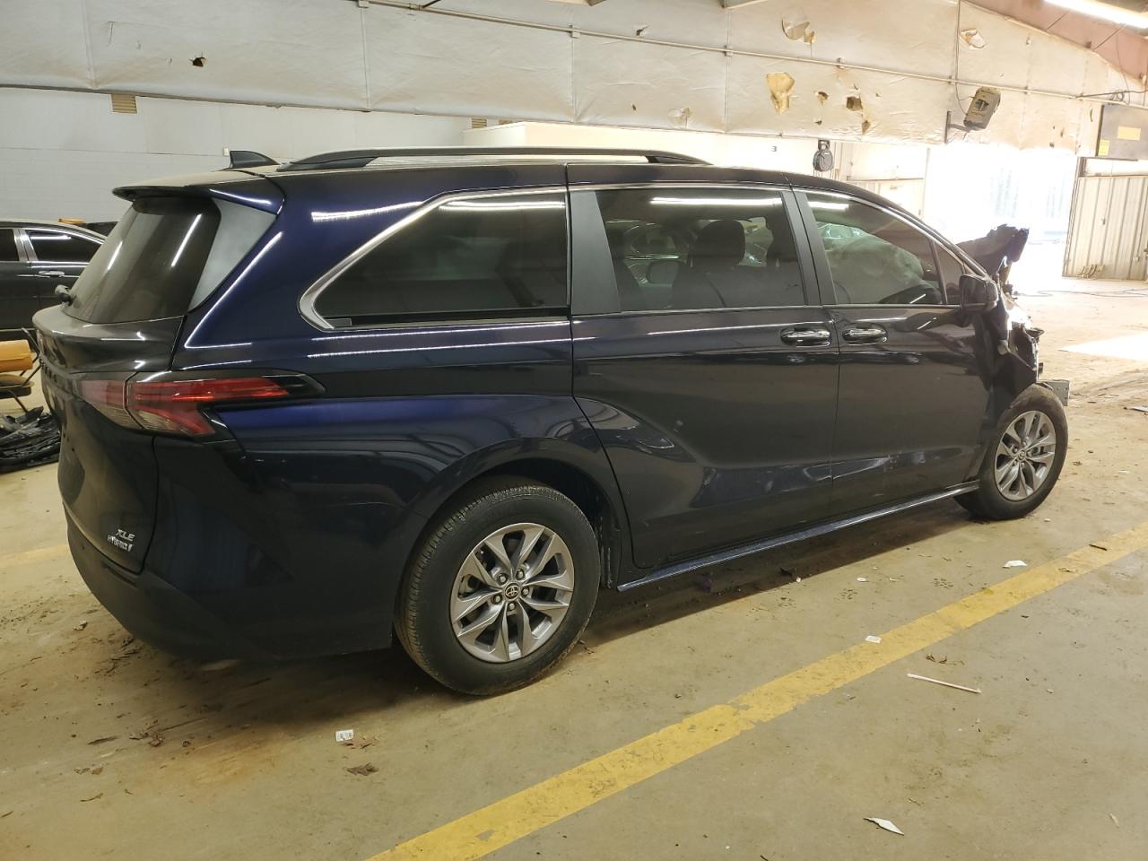 2022 TOYOTA SIENNA XLE VIN:5TDYRKEC3NS079224