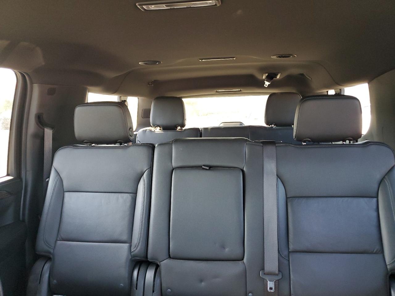 2022 CHEVROLET SUBURBAN C1500 LT VIN:1GNSCCKD8NR202354