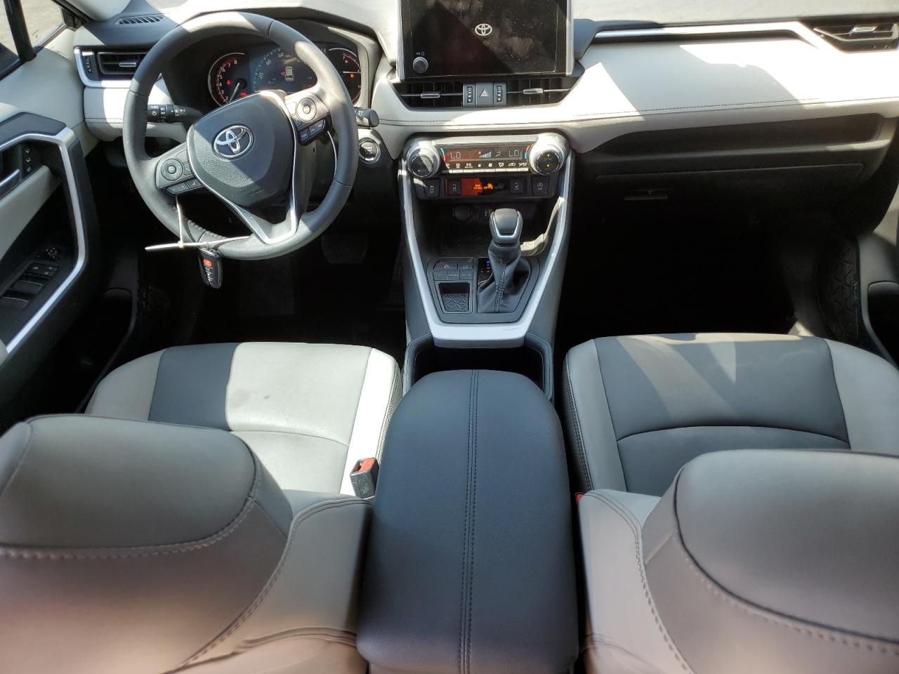 2023 TOYOTA RAV4 XLE PREMIUM VIN:2T3C1RFV0PW261667