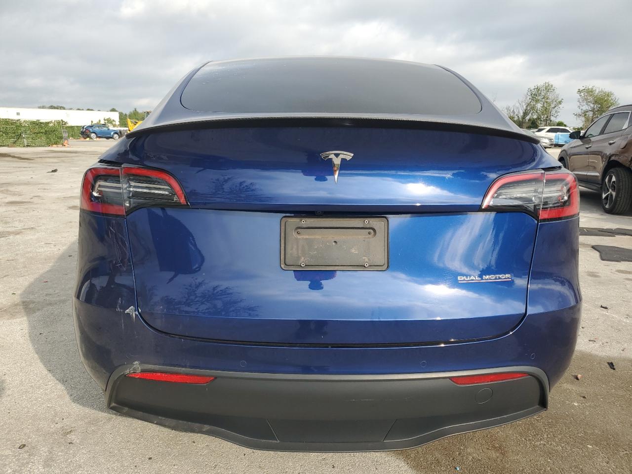 2023 TESLA MODEL Y  VIN:7SAYGDEF2PF583804